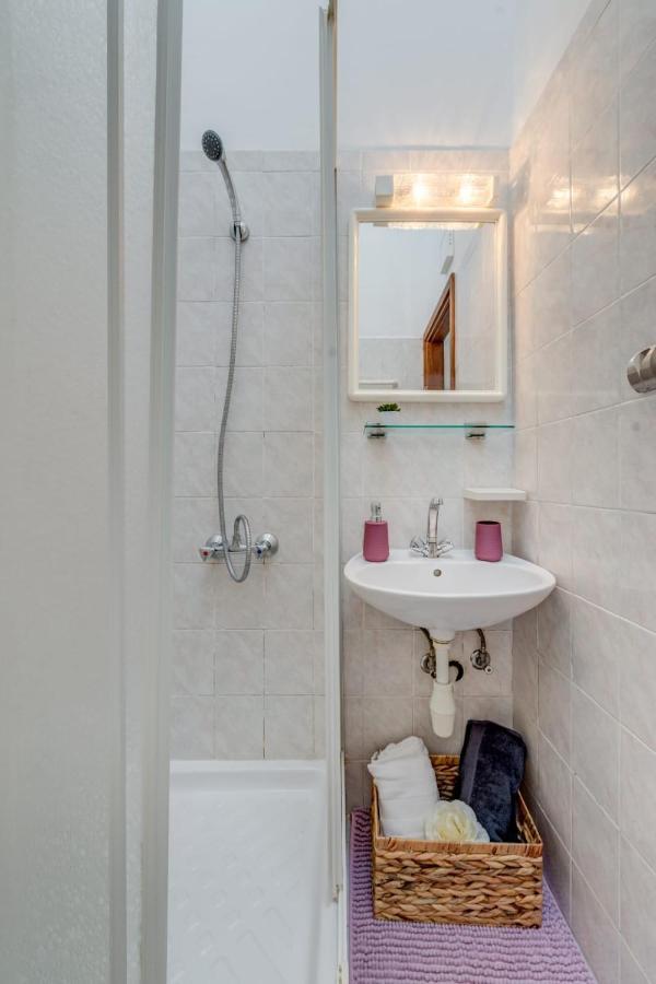 Holiday Home Kalinic Слатине Экстерьер фото